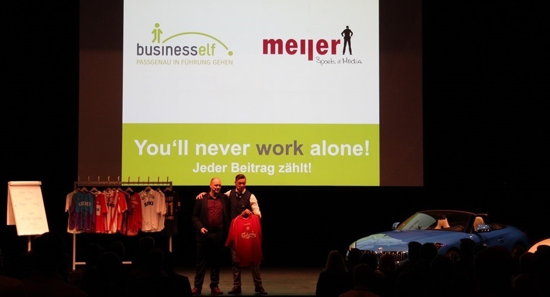 Erwin Winterholler mit Kundenstatement zur Keynote YNWA