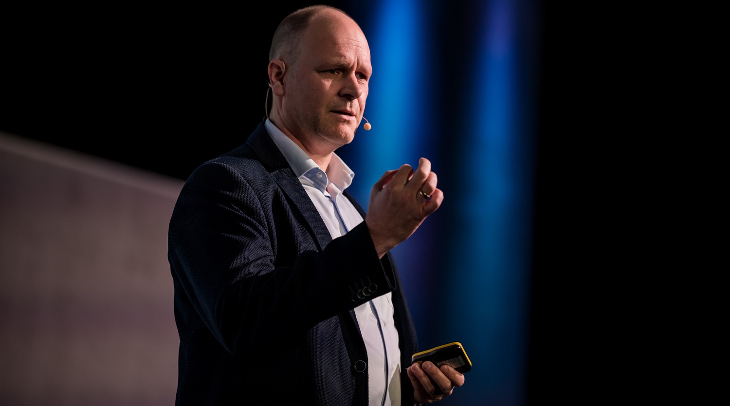 Keynote ARENA DER ZUSAMMENARBEIT mit Dr. Holger Schmitz